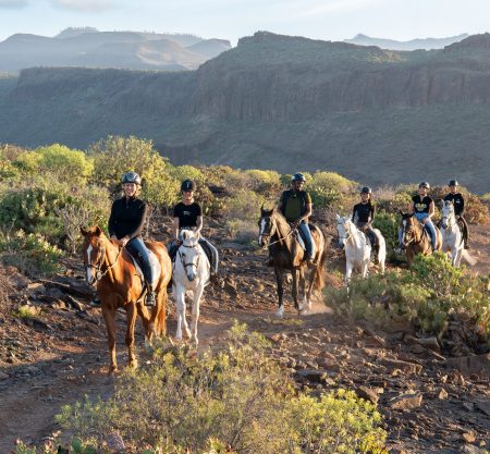2-hour horseback ride